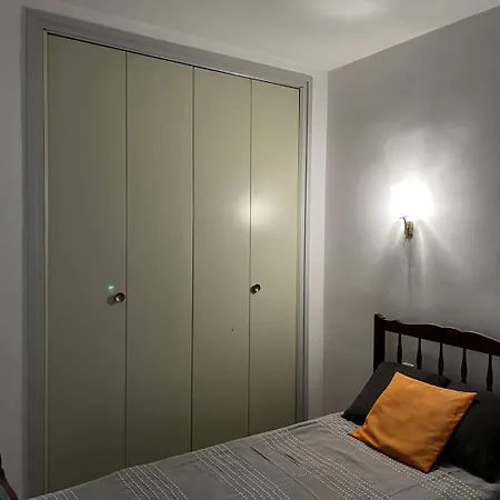 T2 Lumineux, Parking Face Et Proche Centre Apartment *